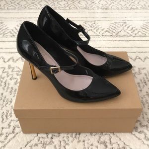 Vince Camuto patent leather pumps